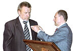 Награждение А.Ф. Федорова первой именной медалью Сергея Бутурлина