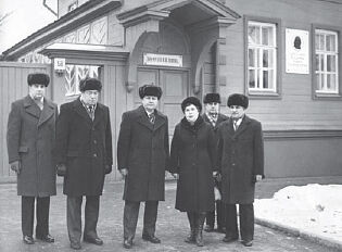 Справа налево: Ю.Г. Самсонов, А.М. Большов, А.И. Томуль, Е.К. Лигачёв, Г.В. Колбин